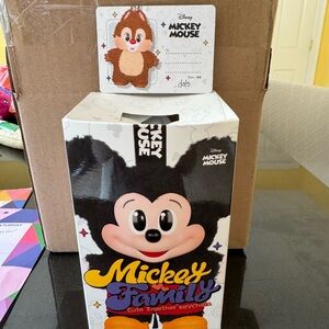 Pop Mart Mickey Family Dale